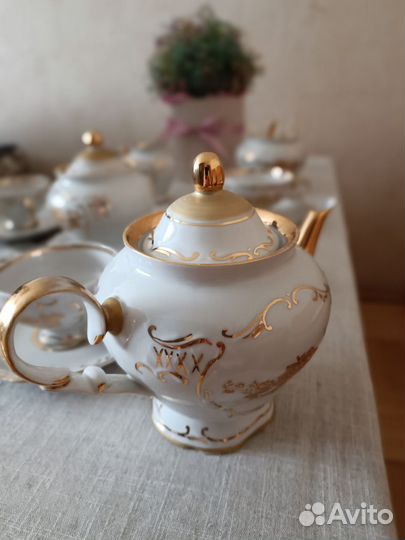 Сервиз чайный «Золотая Роза»Дулево