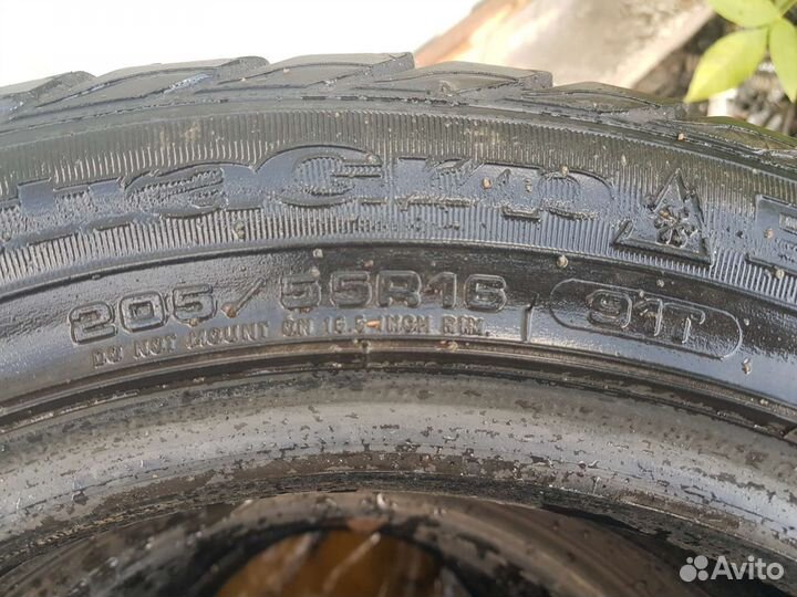Goodyear UltraGrip Extreme 205/55 R16