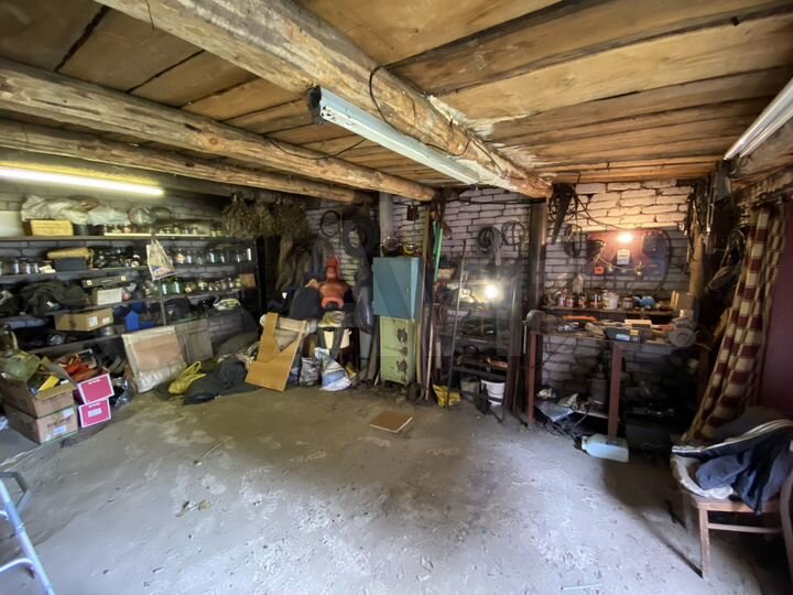 Гараж, > 30 м²