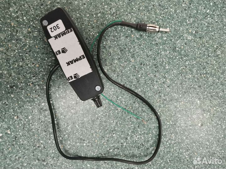 Усилитель автомобильный антенный Триада