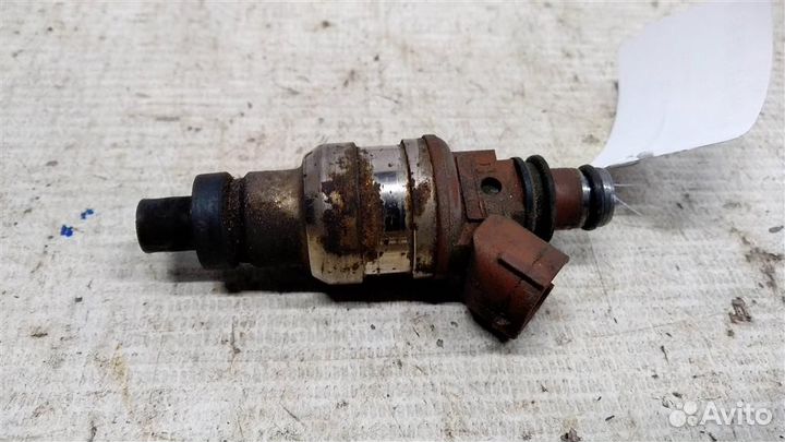 Форсунка инжекторная электрическая Mazda 323 С ва