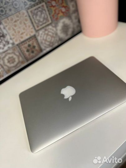 Apple MacBook Air 2011