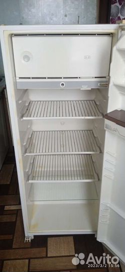 Холодильник бу Бируса