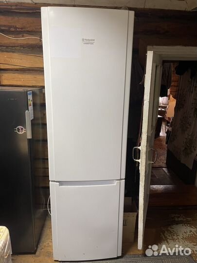 Холодильник hotpoint ariston бу