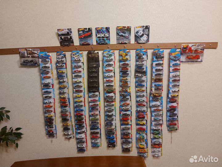 Машинки хот вилс hot wheels