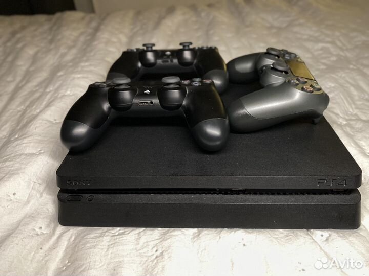 Sony playstation 4 slim