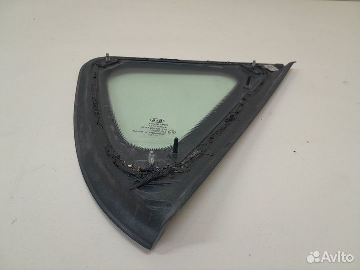 Стекло кузовное глухое левое Kia Ceed ED 2007-2012
