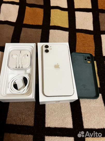 iPhone 11, 64 ГБ