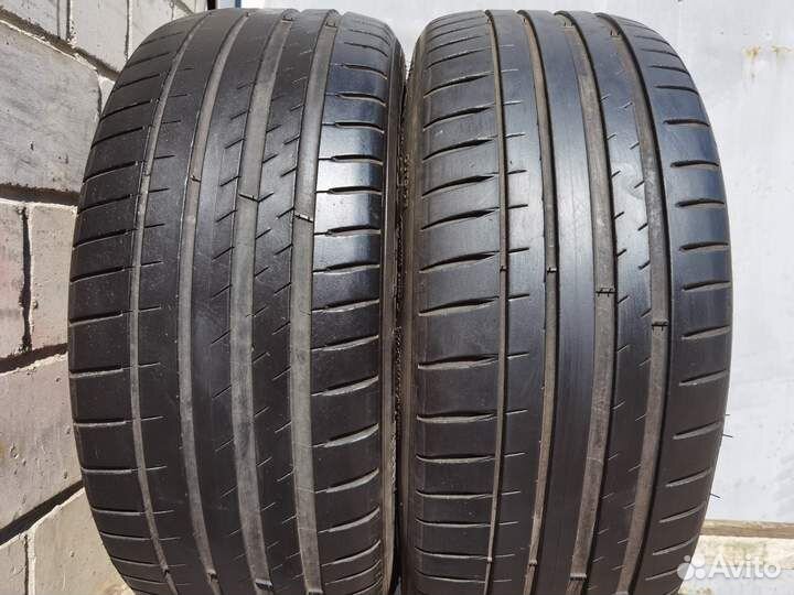 Michelin Pilot Sport 4 225/45 R19 96W