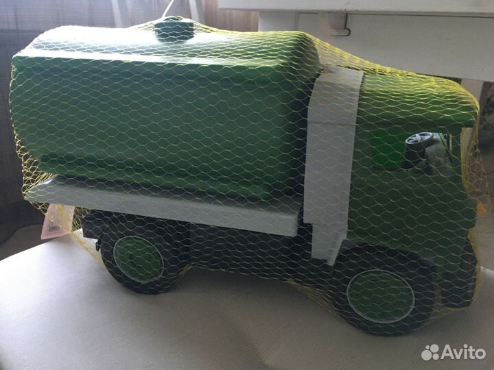 Машинки, конструкторы