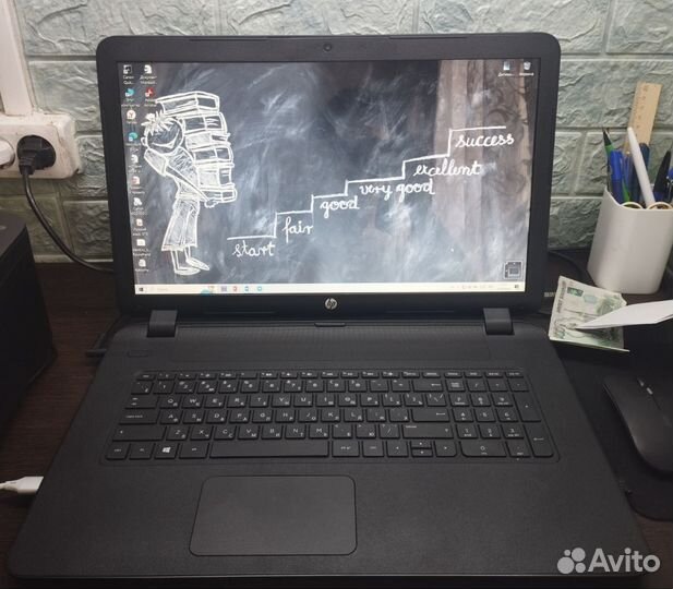 Ноутбук HP 17.3