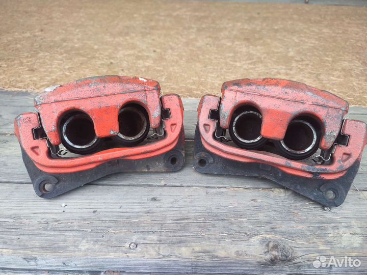 Суппорт subaru Impreza