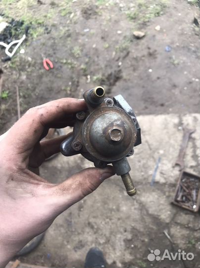 Бензонасос