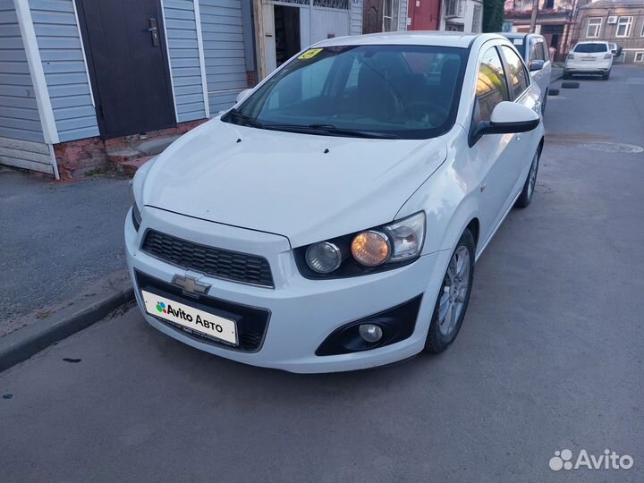 Chevrolet Aveo 1.6 МТ, 2014, битый, 194 475 км