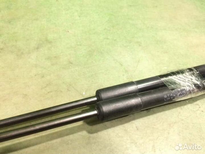 Амортизатор двери багажника Toyota Passo KGC30 1KR