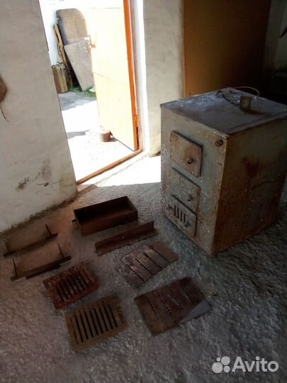 Котел производства СССР универсальный топочный