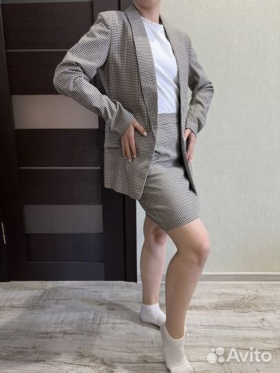 Костюм двойка с юбкой