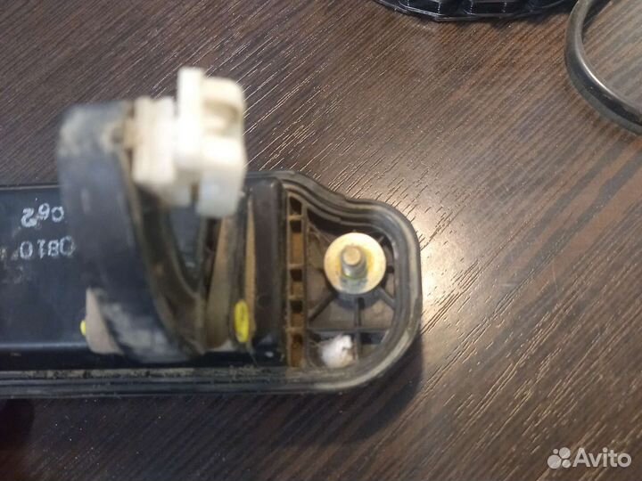 Ручка задней двери наружная Mazda MPV