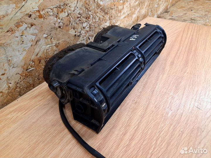 Дефлектор воздуховода BMW E34