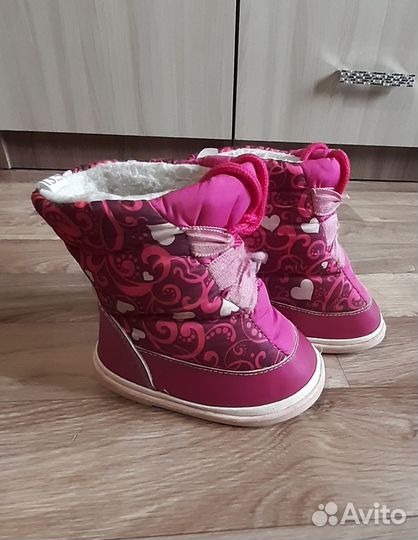 Сапожки для девочки 22
