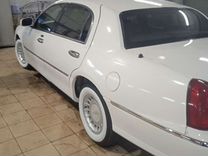 Lincoln Town Car, 2001, с пробегом, цена 600 000 руб.