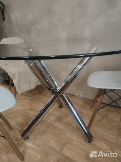 Стол кухонный круглый