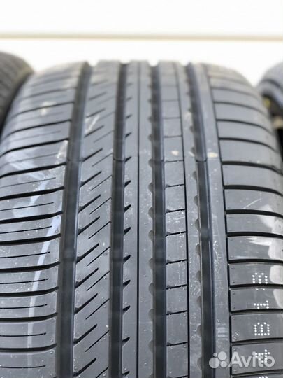 Kinforest KF550-UHP 275/45 R21 и 315/40 R21 111Y