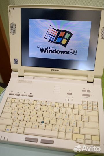 Ретро ноутбук Compaq