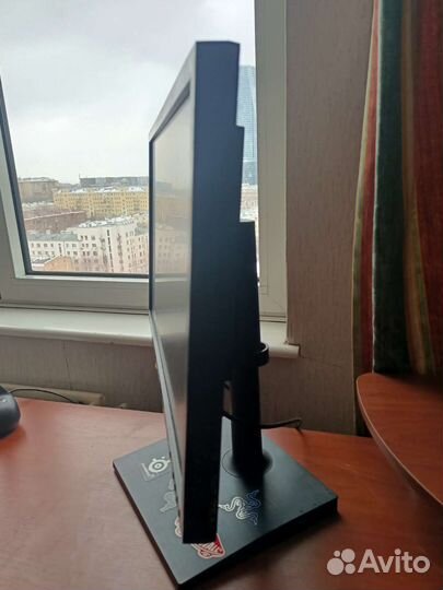 LED Монитор Samsung