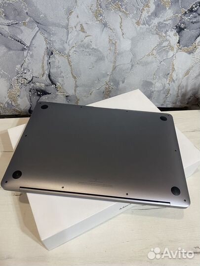 Apple MacBook Air 13 2020 M1 8/256GB