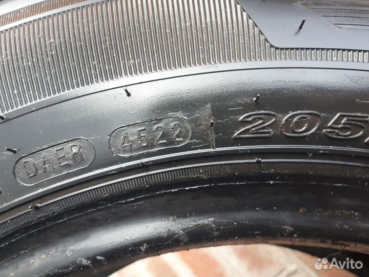 Nexen Roadian CT8 205/70 R15C 106T