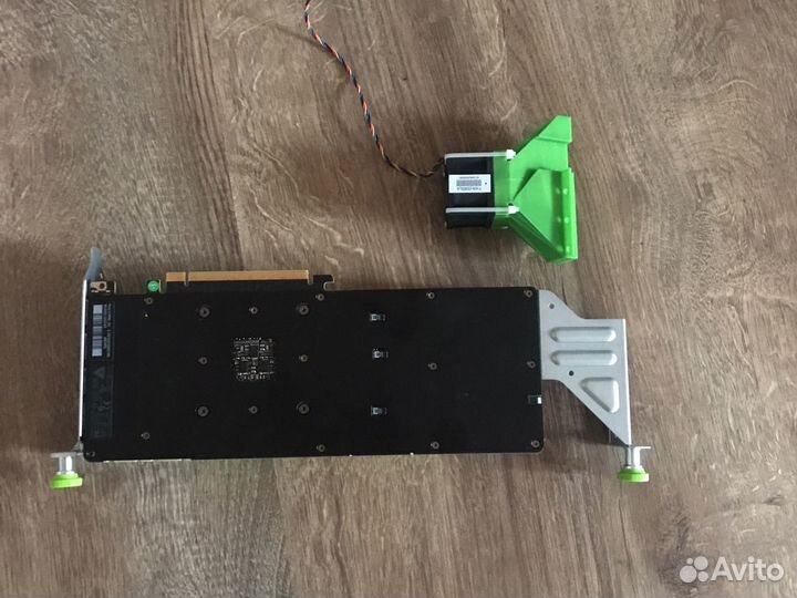 Видеокарта Tesla M40