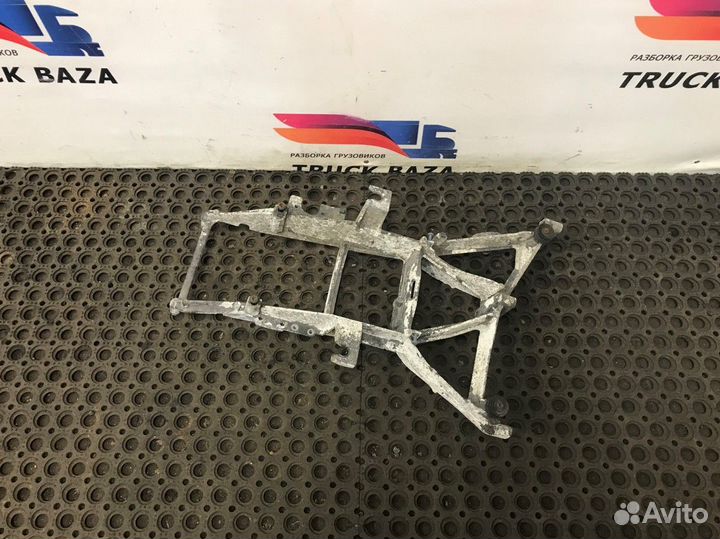 Кронштейн фары левой Daf XF105, Daf XF95