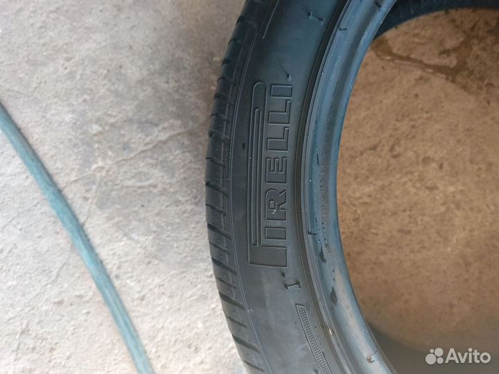 Pirelli P Zero Rosso 245/40 R17