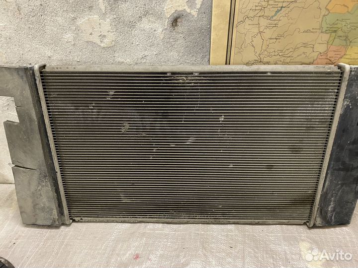 Радиатор охлаждения Тойота auris