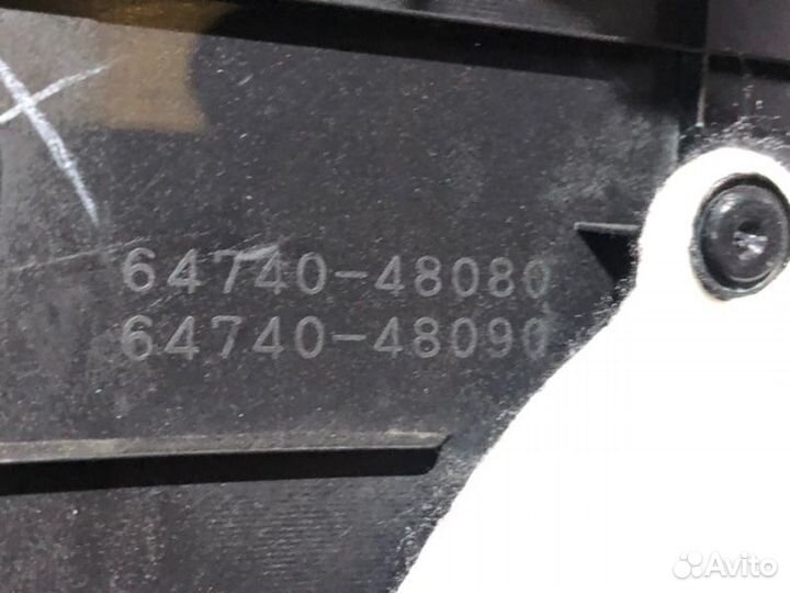 Обшивка багажника задняя левая Lexus Rx 350