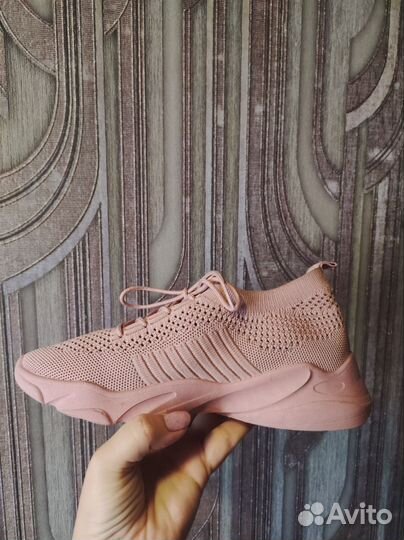 Кроссовки женские текстильные