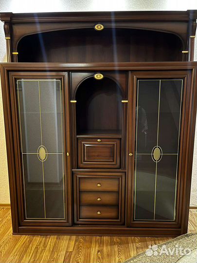 Буфеты и серванты бу