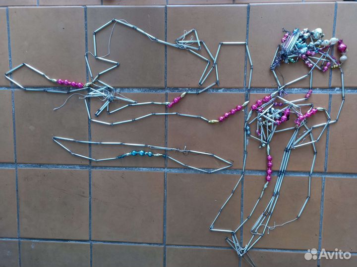 Игрушки елочные бусы