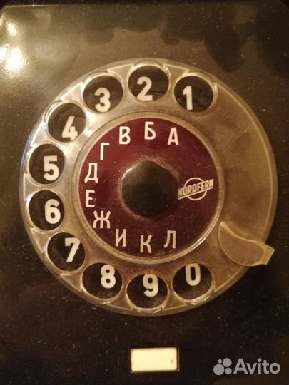 Телефон, телефонный аппарат гдр 1985год 