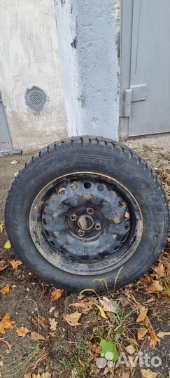 Pirelli Ice Zero 185/65 R15