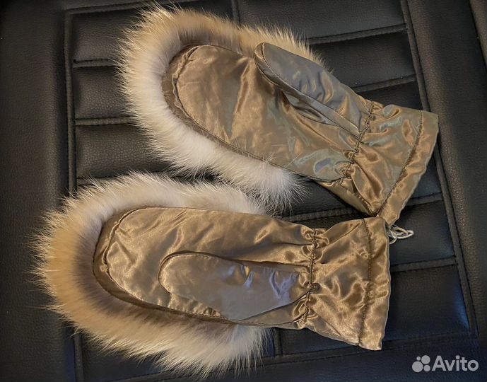 Рукавицы меховые женские