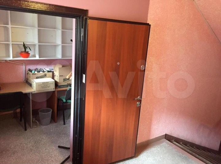 Мини-офис на первом этаже, 5 м²