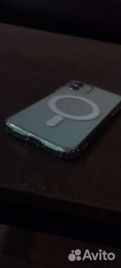 Телефон iPhone 11 64 gb