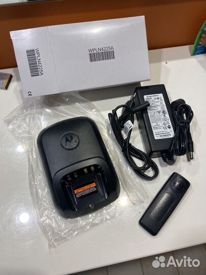 Зарядное устройство для рации Motorola
