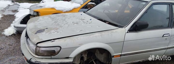 Капот Nissan Bluebird Su12 u12