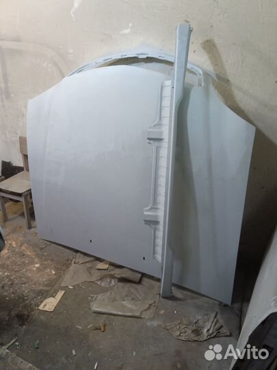 Капот газ 31105