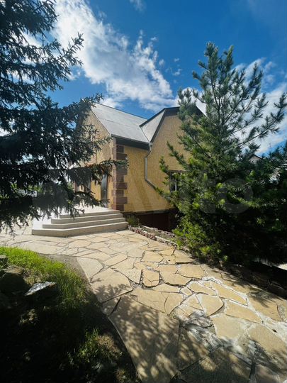 Дом 268 м² на участке 24,7 сот.