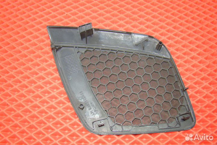 Сетка динамика левая Mercedes W638 Vito