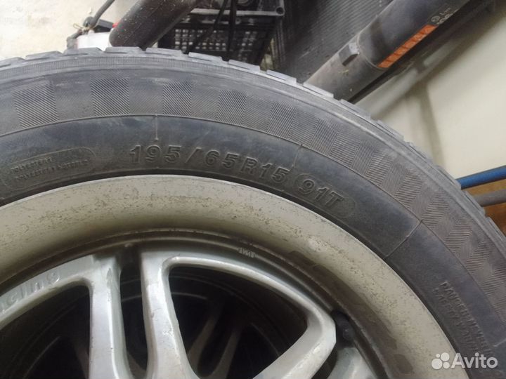 Колеса литьё в сборе р15. Цена за 4 шт